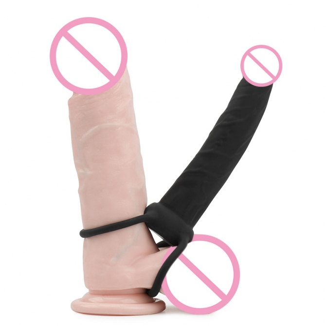 Дәретханада жасырын камераның порно видеоларын қараңыз