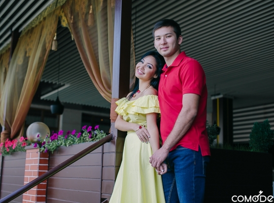 Порно әйелдер ақымақ Толи жынысты кисканың жақыннан түсірілген фотосы